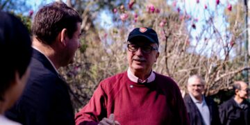 Passalacqua lanzó un programa de microcréditos para fortalecer la floricultura en Misiones