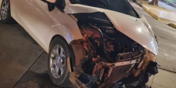 Detuvieron a una mujer tras un choque y un intento de fuga en el centro de Posadas