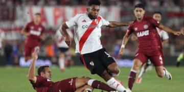 River Plate sufrió un gol en la última jugada y empató 1-1 ante Lanús por el Torneo Clausura