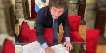 Javier Milei vetó el aumento de jubilaciones y la emergencia en discapacidad