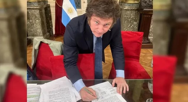 Javier Milei vetó el aumento de jubilaciones y la emergencia en discapacidad