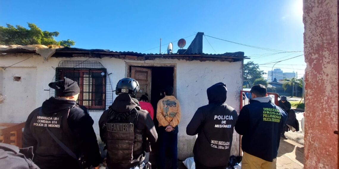 Operativo en Posadas terminó con 12 personas detenidas vinculadas con “robos pirañas”