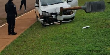 Siniestro vial en Oberá dejó sólo daños materiales