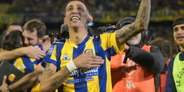 Central rescató un empate ante Boca con un gol olímpico de Di María