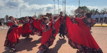 Campo Grande: los docentes celebran su labor en la Fiesta Provincial