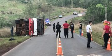 Campo Ramón: más de 30 heridos en despiste y vuelco de un colectivo