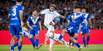 Racing eliminó a Vélez y es el primer semifinalista de la Copa Libertadores