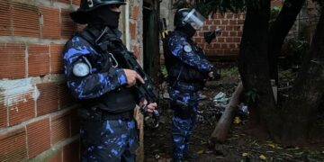 Posadas: demoraron a dos menores, secuestraron armas y cocaína en el barrio Unión