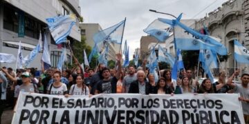 Convocan a paro y movilización en rechazo al veto al financiamiento universitario