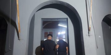 Estafador detenido en Alem tras vender reales falsos a través de WhatsApp