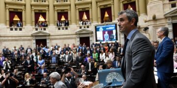 La oposición busca convertir en ley el proyecto que limita los decretos de necesidad y urgencia