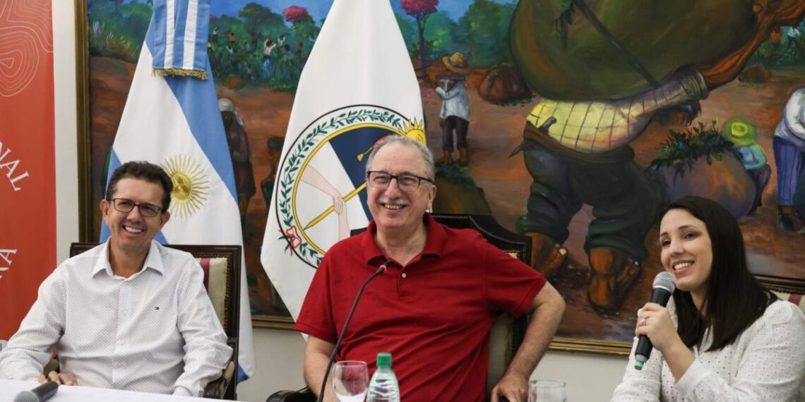 Passalacqua encabezó el lanzamiento de la 40° Fiesta Nacional de la Madera