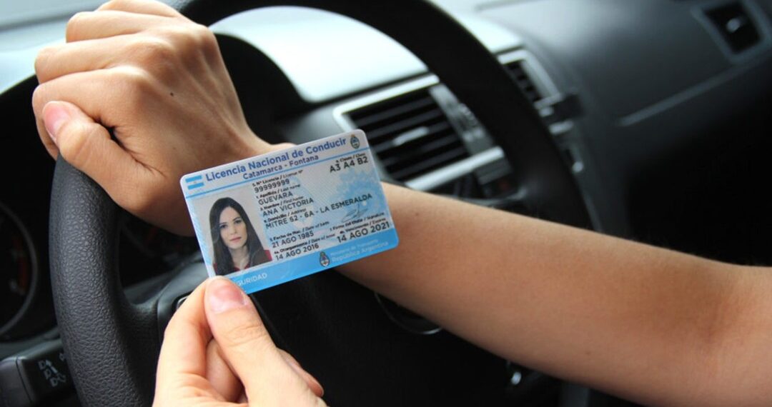 Falta de plásticos retrasa la entrega de licencias de conducir en Posadas
