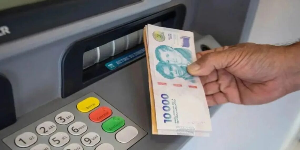 Bancos actualizan límites de extracción en cajeros automáticos