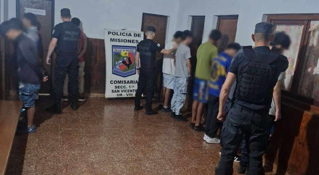 Demoraron a 14 personas tras disturbios en la Estudiantina de San Vicente