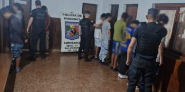 Demoraron a 14 personas tras disturbios en la Estudiantina de San Vicente
