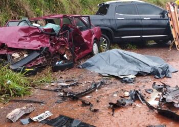 Padre e hija fallecieron en un violento choque frontal en El Soberbio