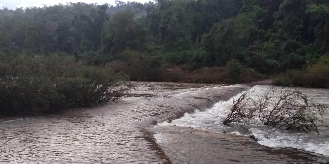 Por la crecida del arroyo Yabotí, continúa cerrado el acceso al Parque Provincial Moconá