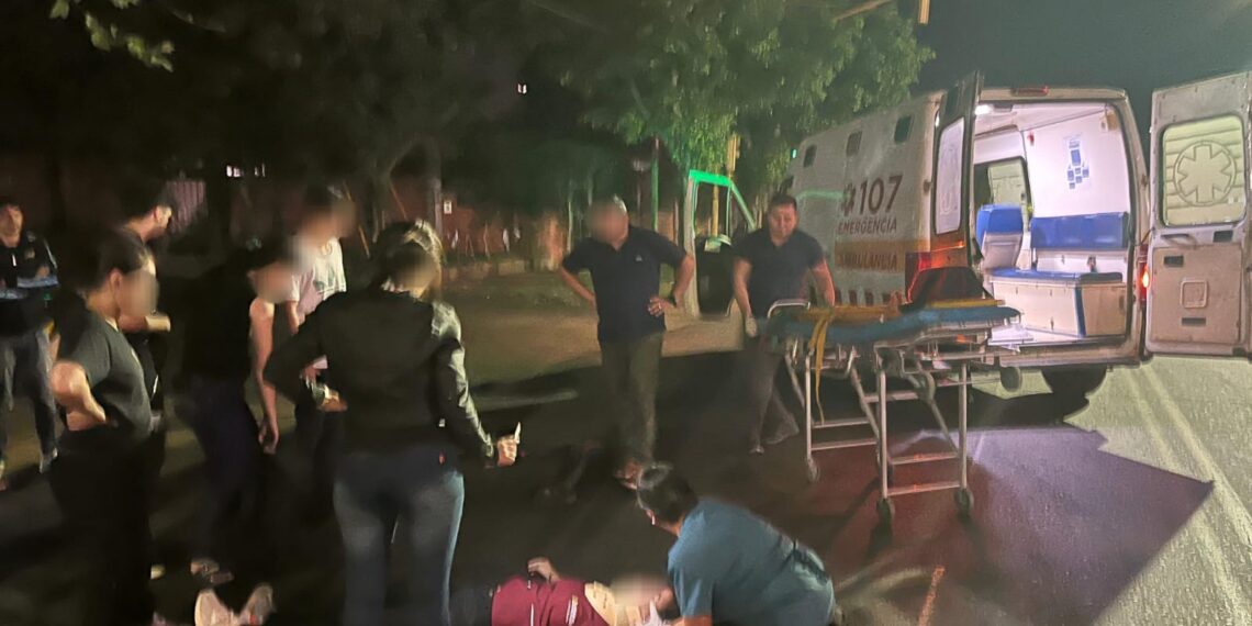 Colisión entre un auto y un monopatín en Posadas: una joven resultó lesionada