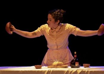 La loca de la familia llega al Cidade