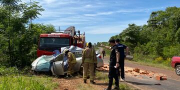 Dos personas fallecieron en un choque frontal entre un automóvil y un camión en El Soberbio