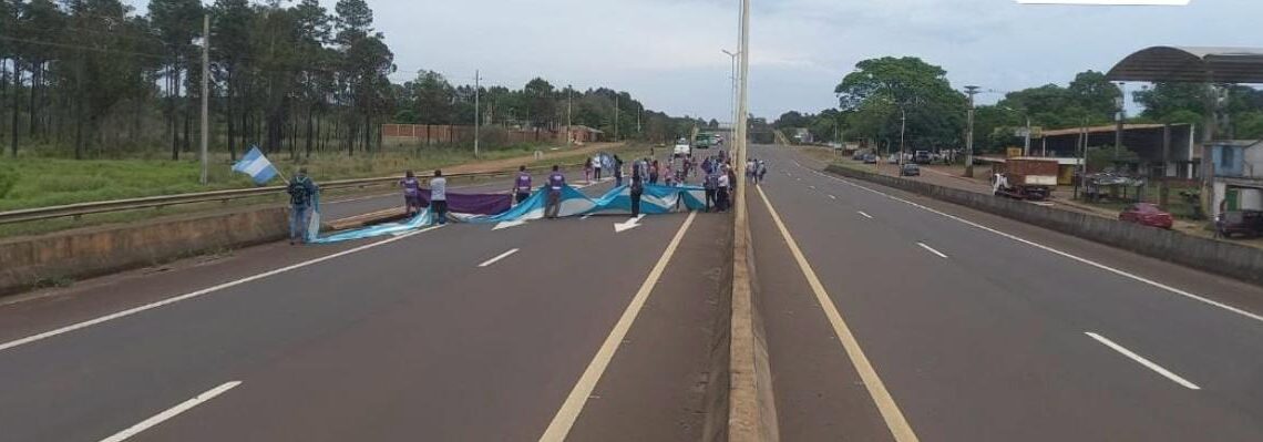 Corte parcial de ruta por manifestación docente en Candelaria