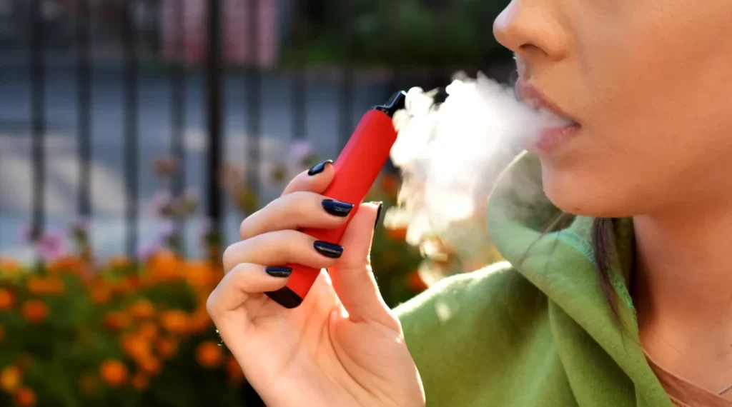 Vapear puede dañar los pulmones más de lo que se creía