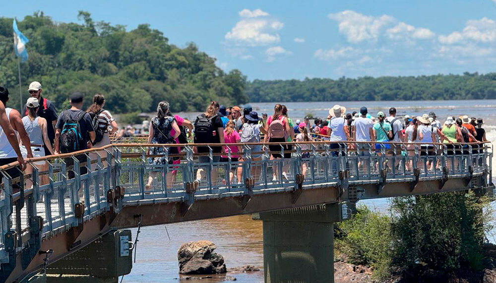 Finde largo: Misiones marcó un récord en ocupación con gran movimiento turístico