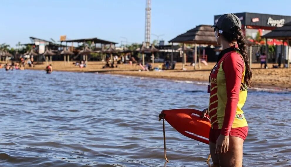 El Brete y Costa Sur son las únicas playas habilitadas para meterse al agua en Posadas