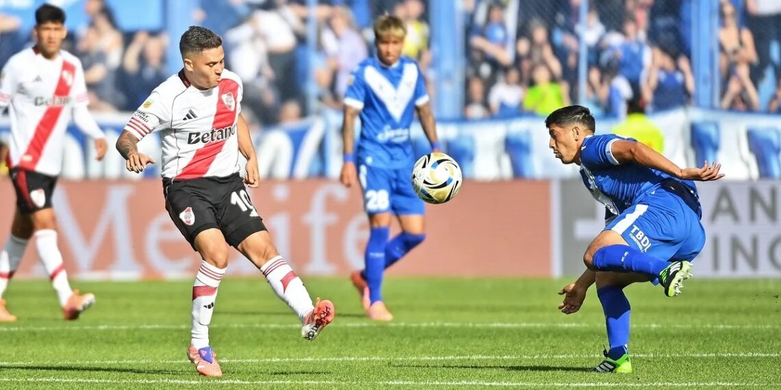 River empató ante Vélez y complicó su clasificación a la Libertadores 2026