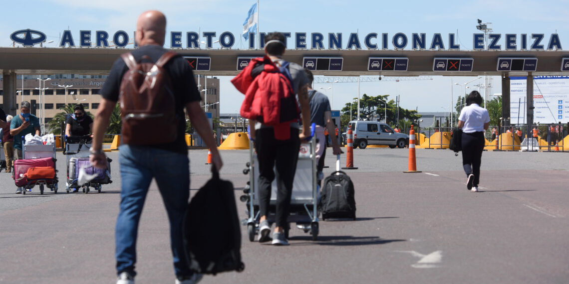 El tráfico aéreo de pasajeros en Argentina creció en septiembre un 13,4% interanual