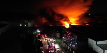 Explosión en Ezeiza: comienzan las pericias para determinar las causas del incendio en el parque industrial
