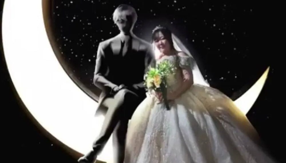 Una mujer de 32 años se casó con un novio virtual que creó en ChatGPT