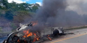Once muertos en Brasil tras una tragedia vial por choque frontal