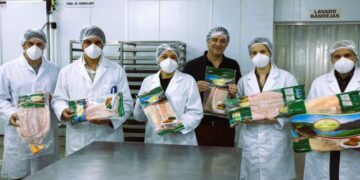 Inédito para el país: primera exportación de carne de dorado y surubí de piscicultura desde Misiones