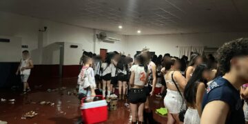 Último día de clases: clausuran locales por la presencia de menores consumiendo alcohol