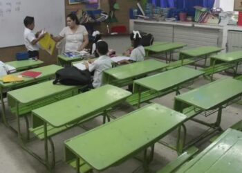 Menos chicos en las aulas: la escuela podría perder 1.200.000 alumnos hacia 2030