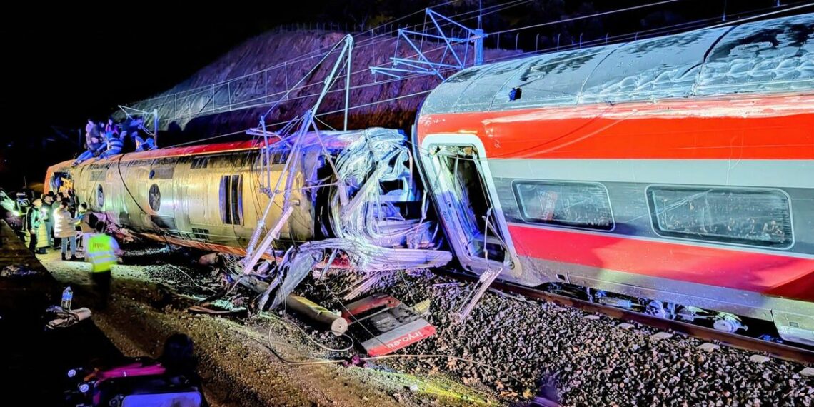 Tragedia en el sur de España: ascienden a 39 los muertos por el choque entre dos trenes de alta velocidad