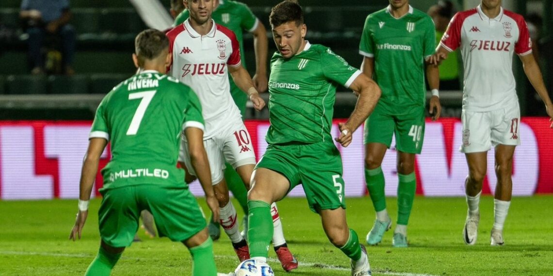 Banfield y Huracán empataron con un expulsado por lado en el arranque del Torneo Apertura 2026
