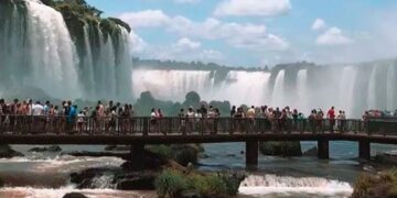 Misiones cierra enero con un 87% de ocupación en Iguazú y fuerte llegada de turistas brasileños