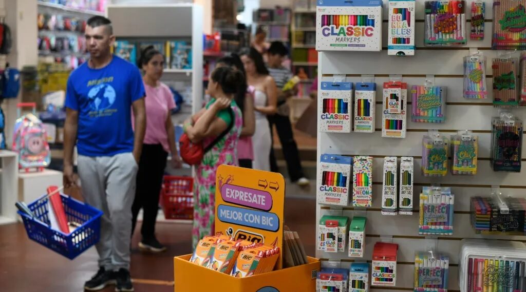 La provincia lanzó Ahora Escolar y Ahora Textos para la vuelta a clases
