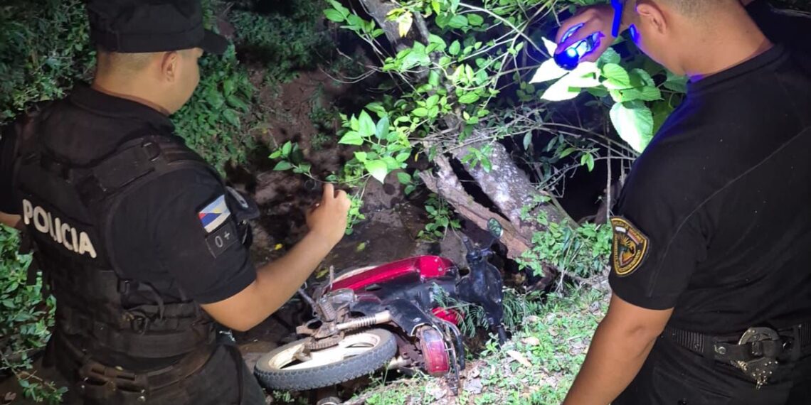 Recuperaron tres motos robadas en operativo rural en El Alcázar: una fue abandonada en un arroyo
