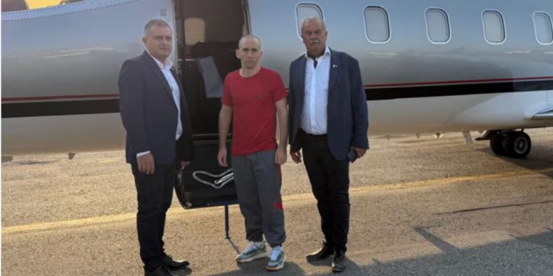 Nahuel Gallo llegó a la Argentina tras haber pasado más de 400 días detenido en Venezuela