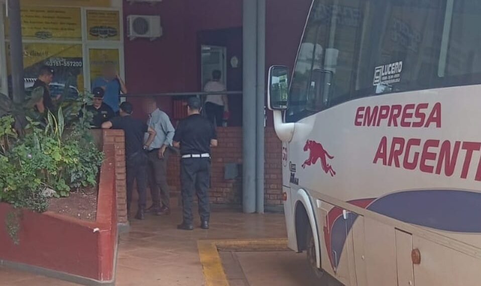 Chofer detenido por manejar alcoholizado un colectivo de media distancia