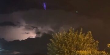 Blue Jet: el extraño fenómeno meteorológico que se observó en el cielo de Tucumán