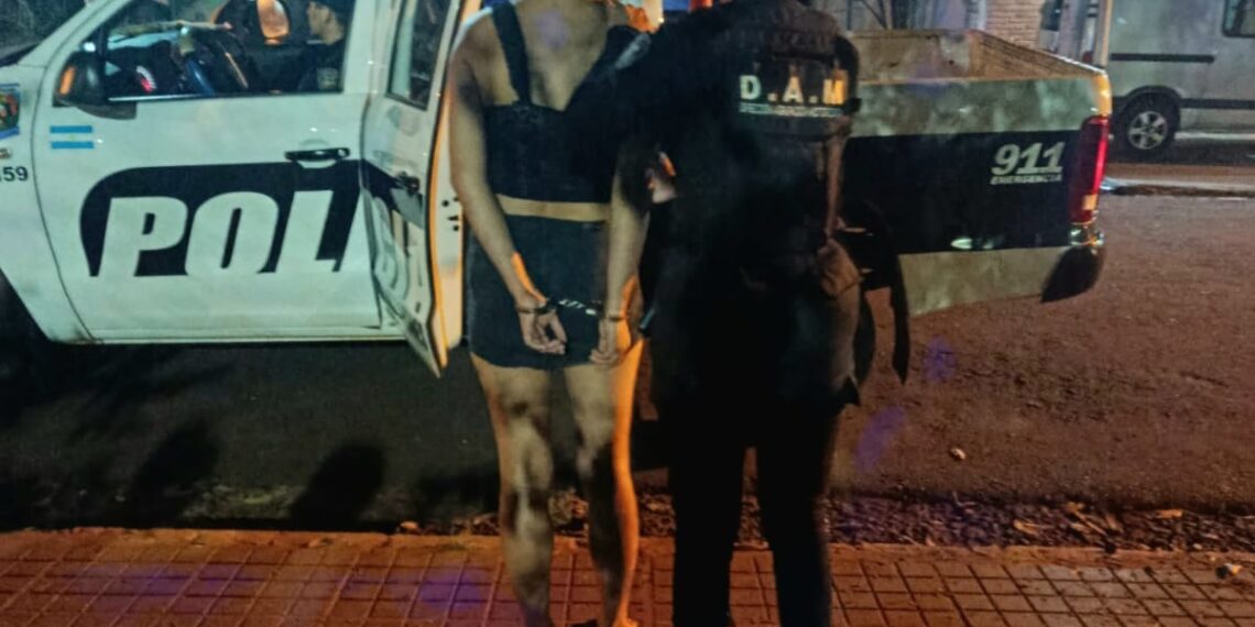 Simuló una transferencia para no pagar un delivery y cayó tras ser rastreada por la Policía