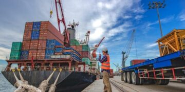 Las exportaciones marcaron un nuevo récord en marzo y la balanza comercial tuvo un superávit de US$ 2.500 millones