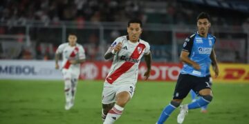 River aguantó con uno menos y se trajo un empate de Bolivia en su debut en la Copa Sudamericana