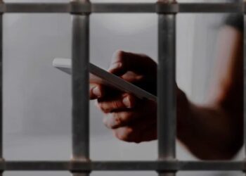 Nación autorizó el “bloqueo total” de celulares en cárceles federales de todo el país