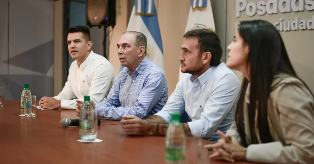 Posadas presentó un paquete de medidas fiscales para fortalecer la actividad comercial
